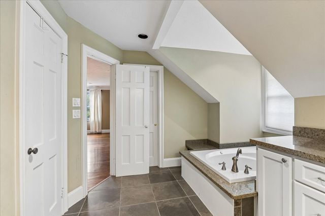 1330 Des Jardines Street, Houston, TX 77023
