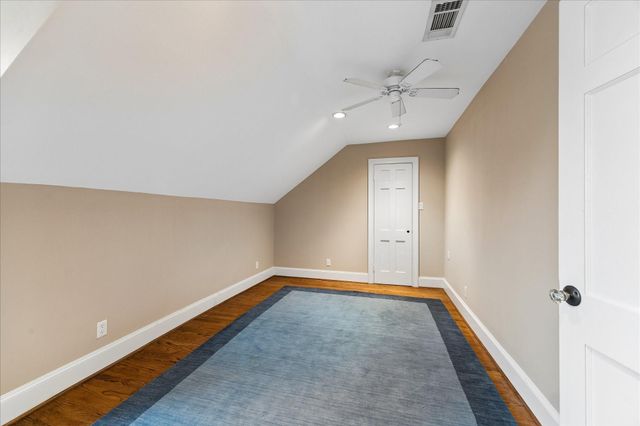 1330 Des Jardines Street, Houston, TX 77023