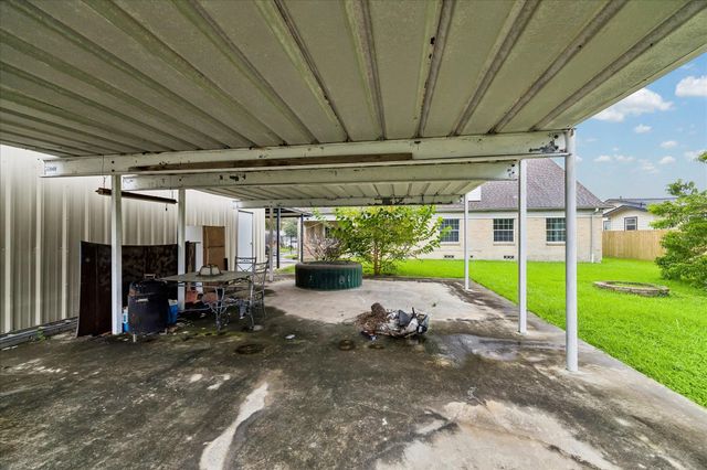 1330 Des Jardines Street, Houston, TX 77023
