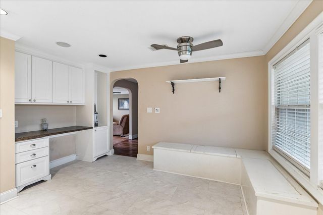 1330 Des Jardines Street, Houston, TX 77023