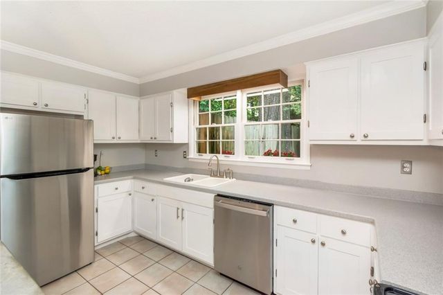 5911 Shenandoah Road N, Mobile, AL 36608