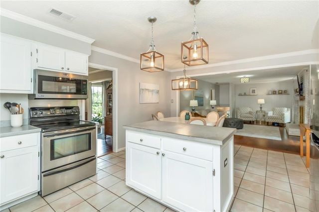 5911 Shenandoah Road N, Mobile, AL 36608