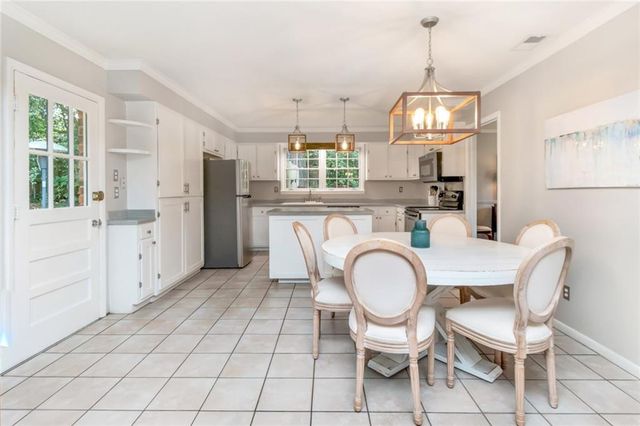 5911 Shenandoah Road N, Mobile, AL 36608