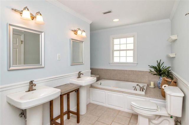5911 Shenandoah Road N, Mobile, AL 36608