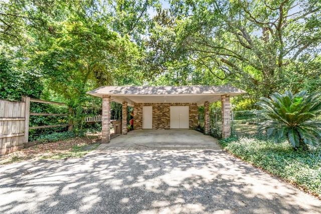 5911 Shenandoah Road N, Mobile, AL 36608