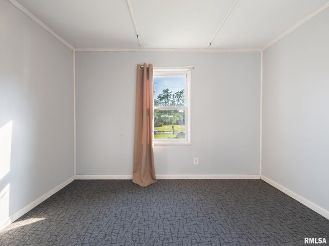 5120 N GLEN ELM Drive, Peoria Heights, IL 61616