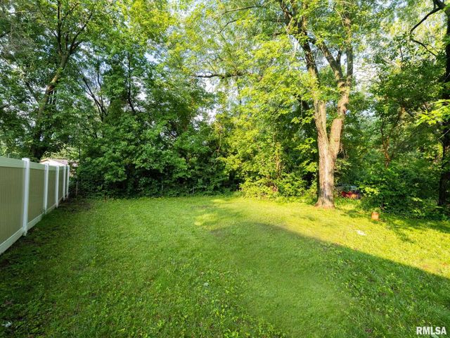 5120 N GLEN ELM Drive, Peoria Heights, IL 61616