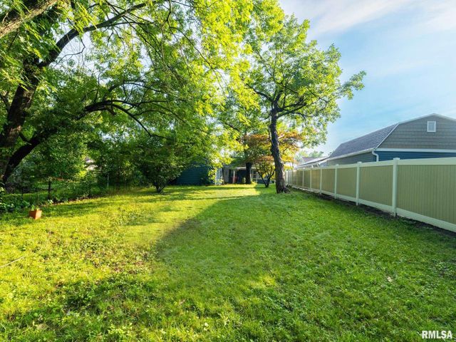 5120 N GLEN ELM Drive, Peoria Heights, IL 61616