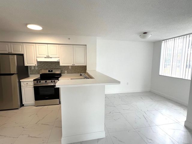 7808 Sonoma Springs Circle 107, Lake Worth, FL 33463
