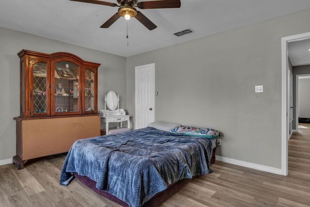 445 B and B Ln, Hallsville, TX 75650