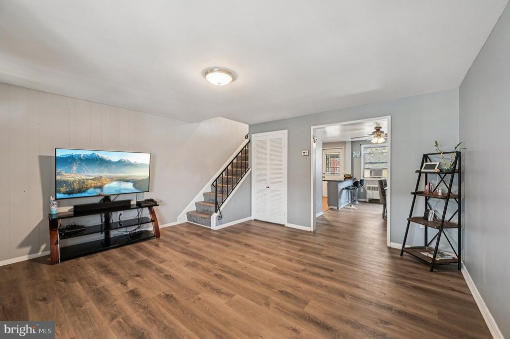 4110 DORIS AVE, Baltimore, MD 21225