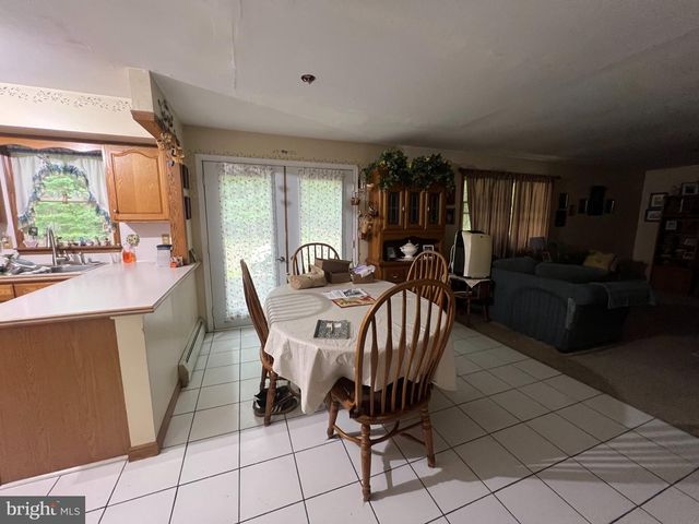 162 STITZER RD, Fleetwood, PA 19522