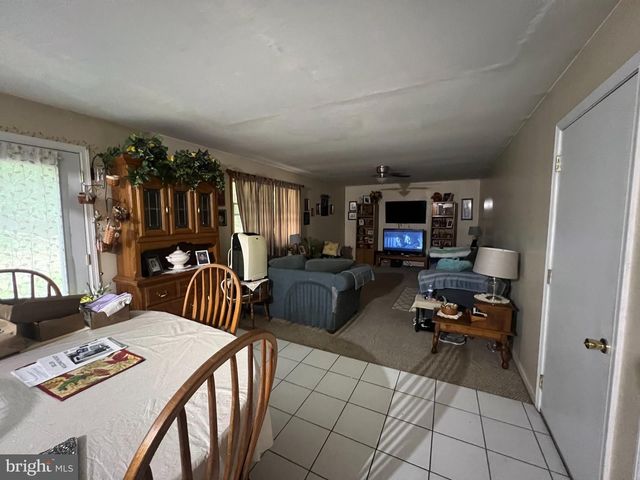162 STITZER RD, Fleetwood, PA 19522