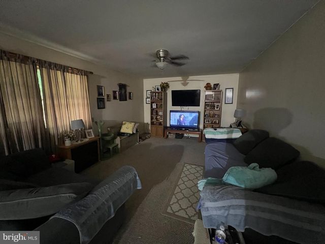 162 STITZER RD, Fleetwood, PA 19522