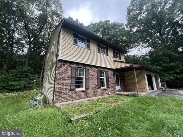 162 STITZER RD, Fleetwood, PA 19522