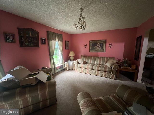 162 STITZER RD, Fleetwood, PA 19522