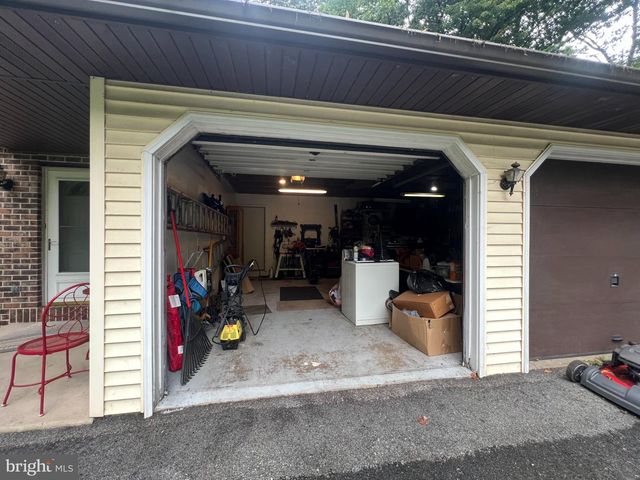 162 STITZER RD, Fleetwood, PA 19522