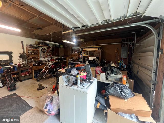 162 STITZER RD, Fleetwood, PA 19522