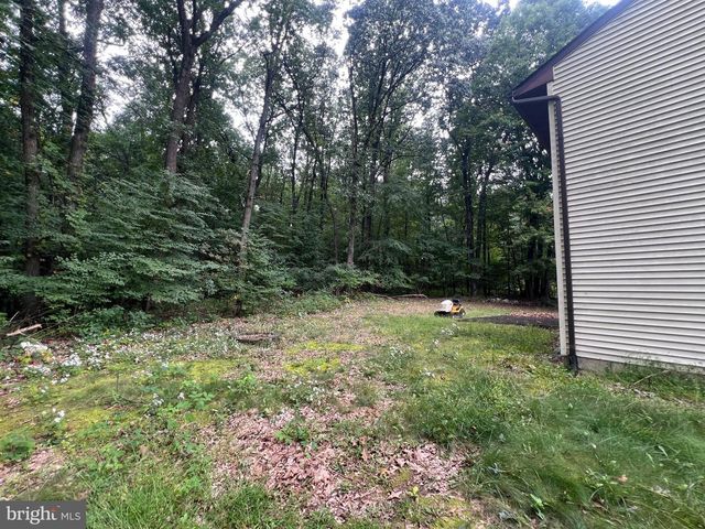 162 STITZER RD, Fleetwood, PA 19522