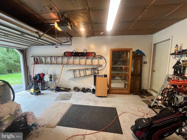 162 STITZER RD, Fleetwood, PA 19522