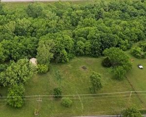 Kansas Avenue, Bonner Springs, KS 66012