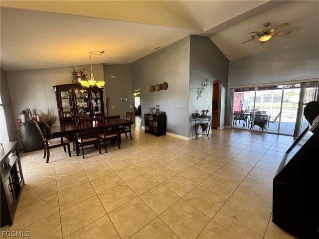 42 NE 13th AVE, Cape Coral, FL 33909