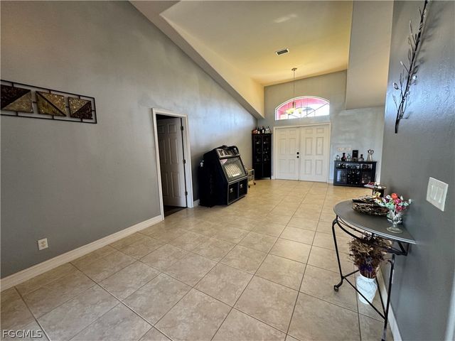 42 NE 13th AVE, Cape Coral, FL 33909