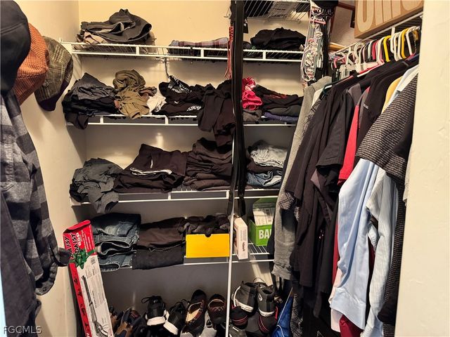 42 NE 13th AVE, Cape Coral, FL 33909