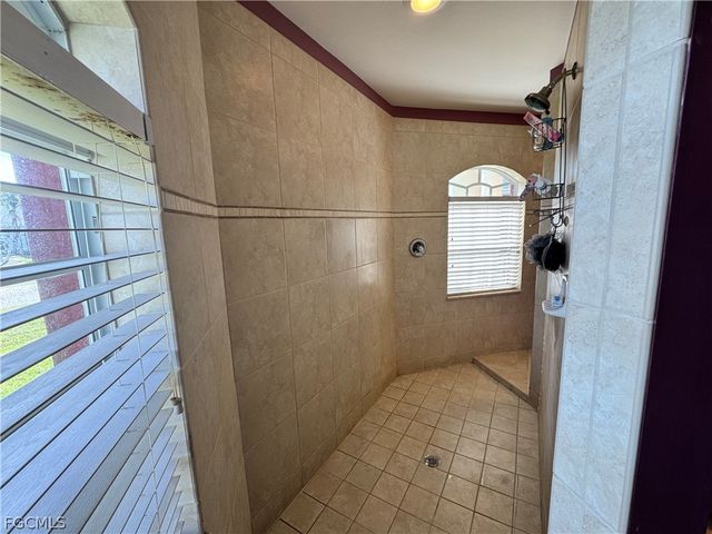 42 NE 13th AVE, Cape Coral, FL 33909