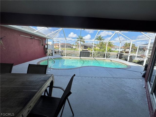 42 NE 13th AVE, Cape Coral, FL 33909