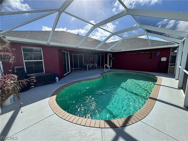 42 NE 13th AVE, Cape Coral, FL 33909