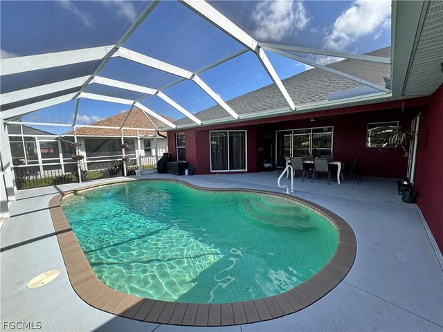 42 NE 13th AVE, Cape Coral, FL 33909