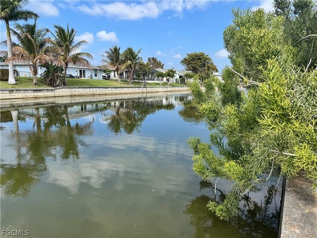 42 NE 13th AVE, Cape Coral, FL 33909