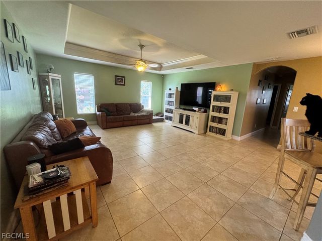 42 NE 13th AVE, Cape Coral, FL 33909