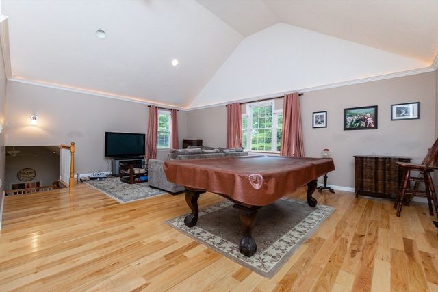 6 Woodchester Rd, Franklin, MA 02038
