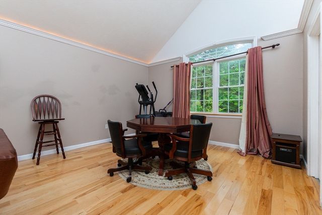 6 Woodchester Rd, Franklin, MA 02038