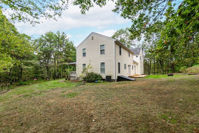 6 Woodchester Rd, Franklin, MA 02038