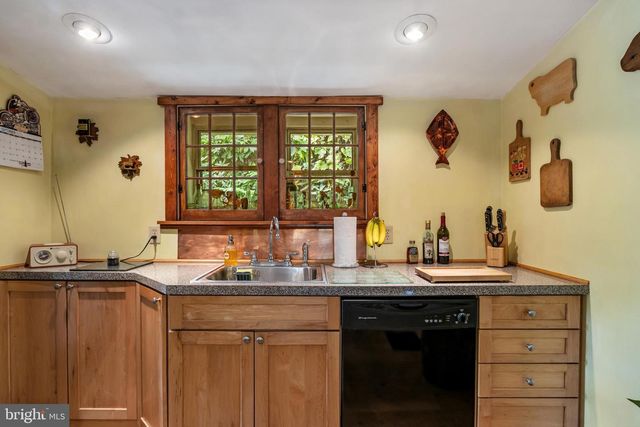 281 CAMP GROUND RD, Dillsburg, PA 17019