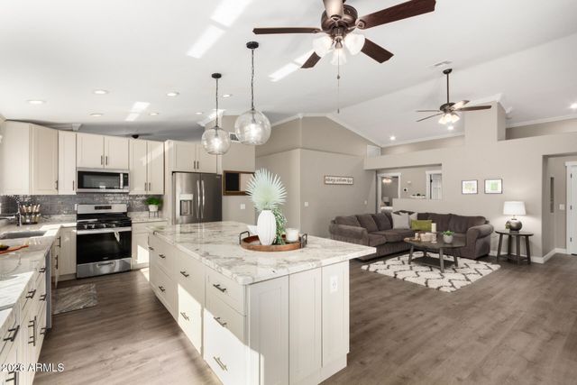 1107 N WHIPPLE Court, Gilbert, AZ 85233