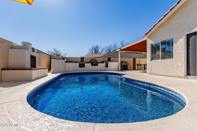 1107 N WHIPPLE Court, Gilbert, AZ 85233