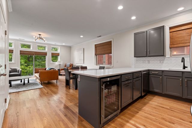 1929 N Sawyer Avenue 2, Chicago, IL 60647