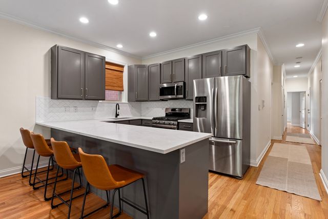 1929 N Sawyer Avenue 2, Chicago, IL 60647