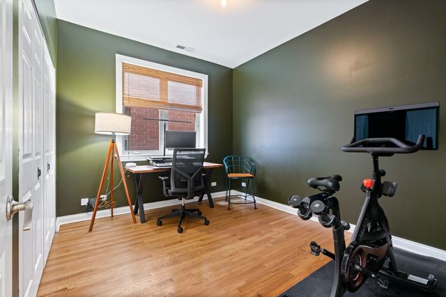 1929 N Sawyer Avenue 2, Chicago, IL 60647
