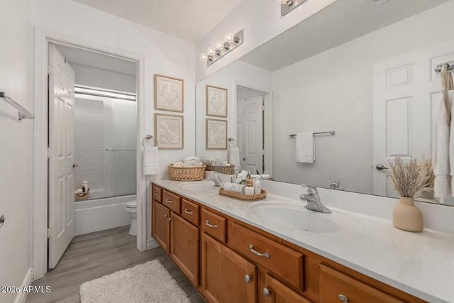 285 W Goldfinch Way, Chandler, AZ 85286