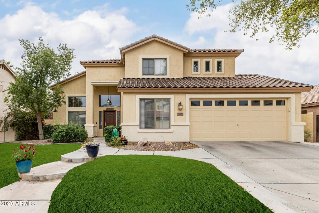 285 W Goldfinch Way, Chandler, AZ 85286