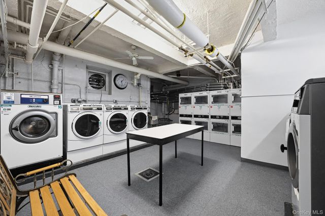 69-40 YELLOWSTONE Boulevard 108, Forest Hills, NY 11375