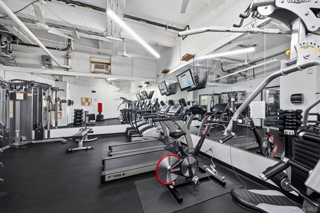 69-40 YELLOWSTONE Boulevard 108, Forest Hills, NY 11375