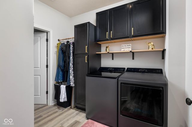 3922 Holly Brook Drive, Westfield, IN 46062