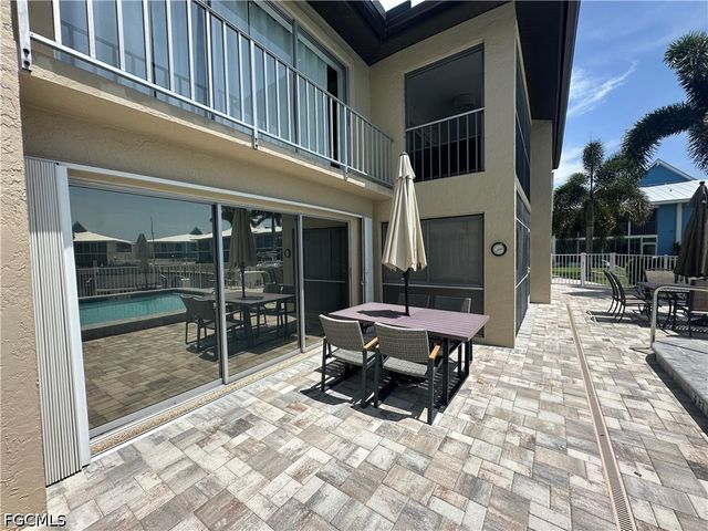 4116 SE 20th PL 102, Cape Coral, FL 33904