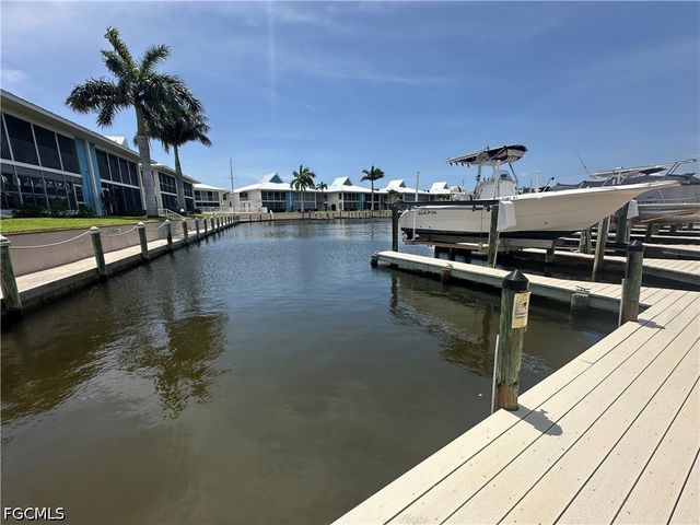 4116 SE 20th PL 102, Cape Coral, FL 33904
